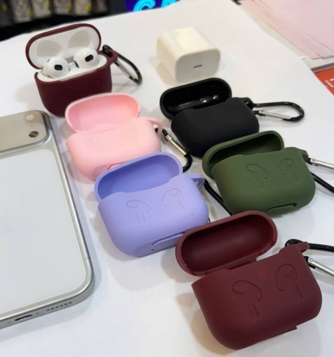 pochette airpods (case 5 couleures)