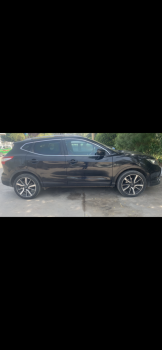 Nissan Qashqai 2015 en parfait état, boîte Automatique, essence