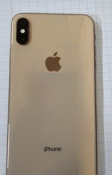 iPhone XS Max doré en très bon état, batterie à 81%