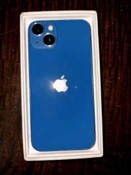 iPhone 13 Bleu 128 Go - Comme Neuf