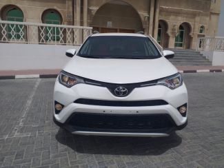 Toyota RAV4 2018 Essence Automatique, état impeccable