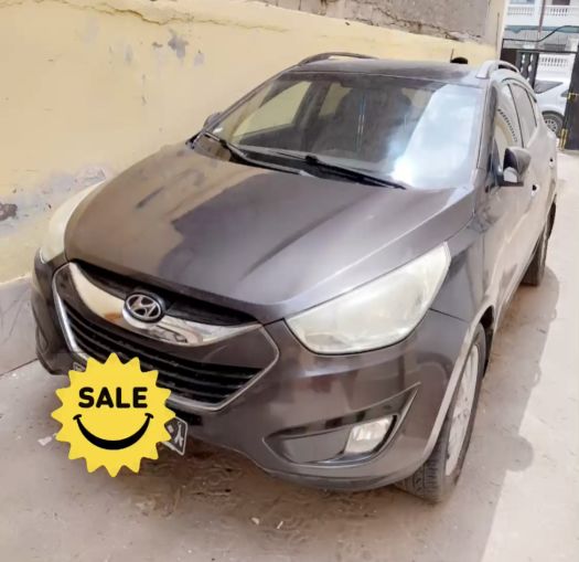 Hyundai Tucson Lootah essence, transmission manuelle, 120 000 km