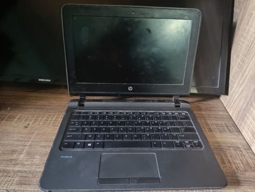 PC HP ProBook 500GB/4GB Intel Celeron fonctionnel - Batterie à réparer