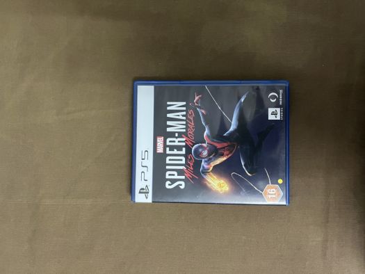 Jeu Spider-Man: Miles Morales pour PS5, excellent état