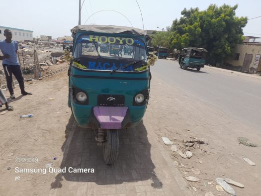 Bajaj Mahindra 268D95 en excellent état, prix négociable