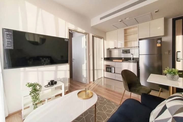 2 bedroom condo for rent in Rama 4 Bangkok - bathroom and modern finishes