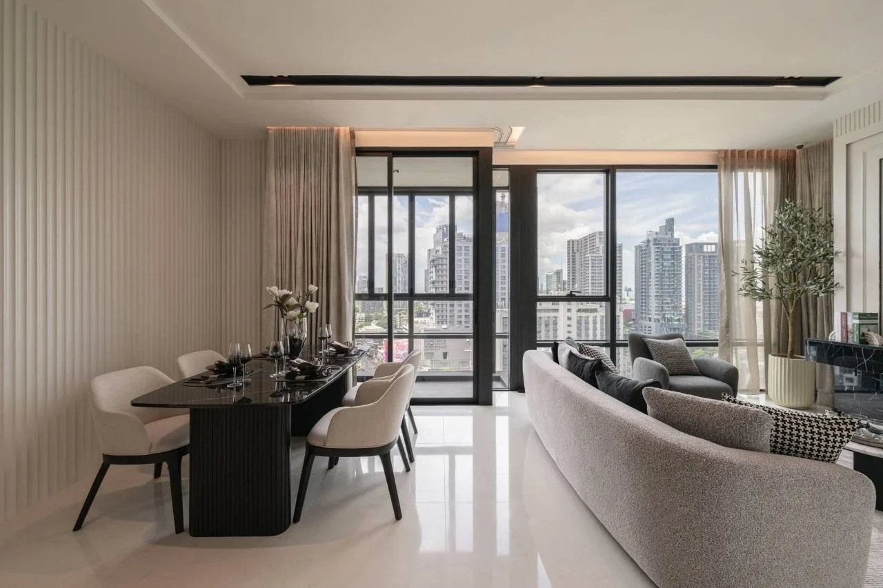 2 bedroom condo for rent in Thong Lo Bangkok - master bedroom interior