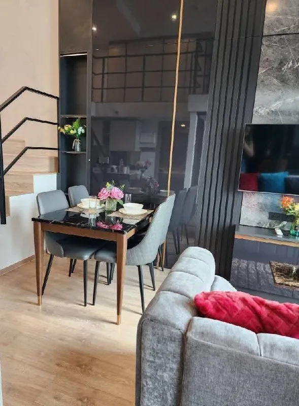 2 bedroom condo for rent in Rama 9 Bangkok - bathroom and modern finishes