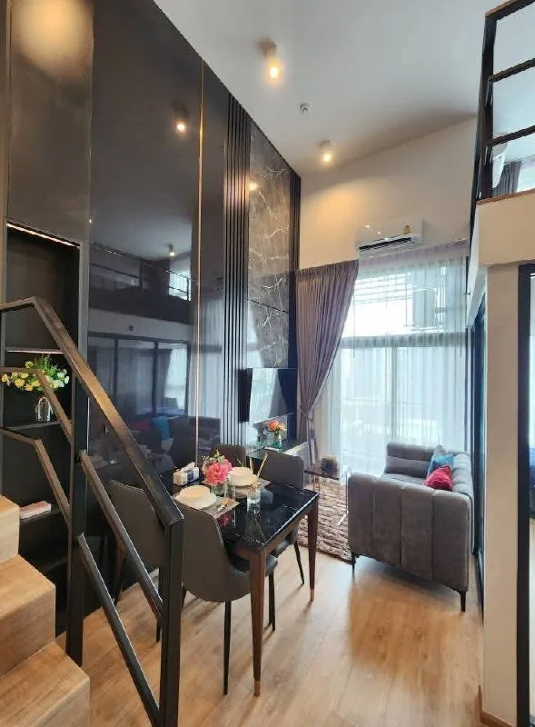 2 bedroom condo for rent in Rama 9 Bangkok - bathroom and modern finishes