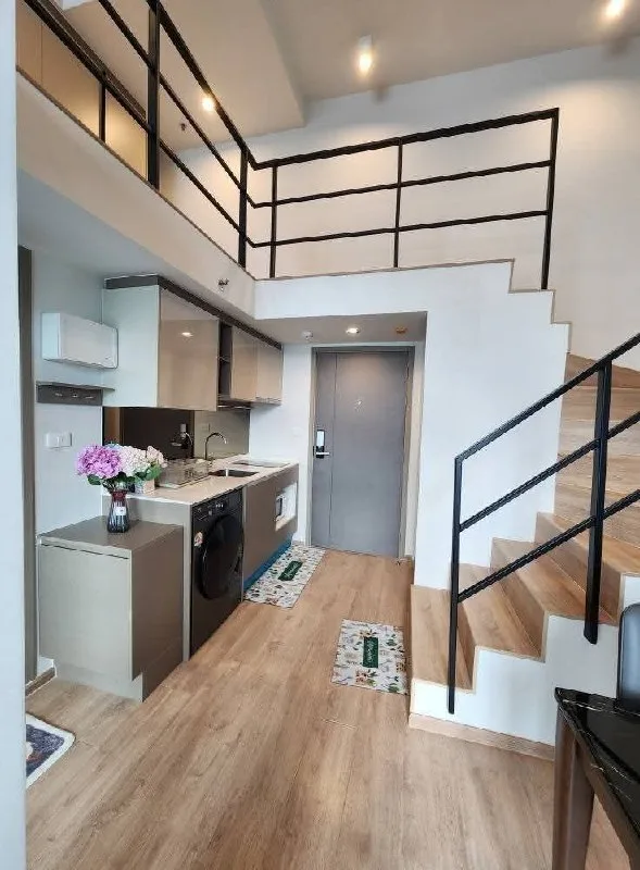 2 bedroom condo for rent in Rama 9 Bangkok - balcony perspective