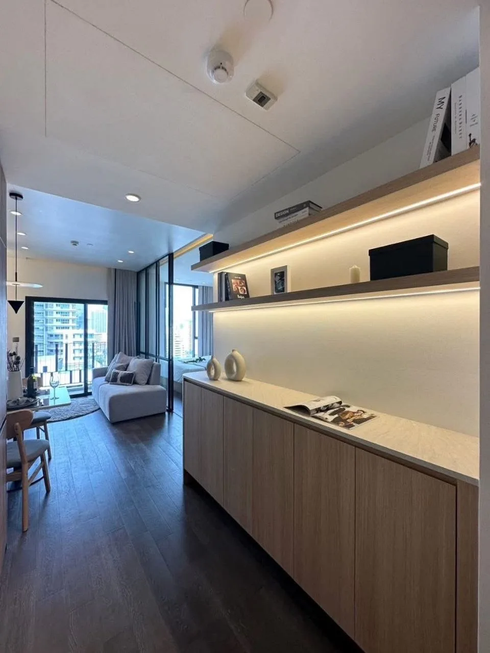 1 bedroom condo for rent in Sukhumvit Bangkok - bathroom and modern finishes