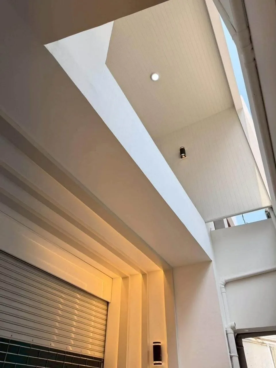 4 bedroom house for sale in Sukhumvit Bangkok - swimming pool and building amenities