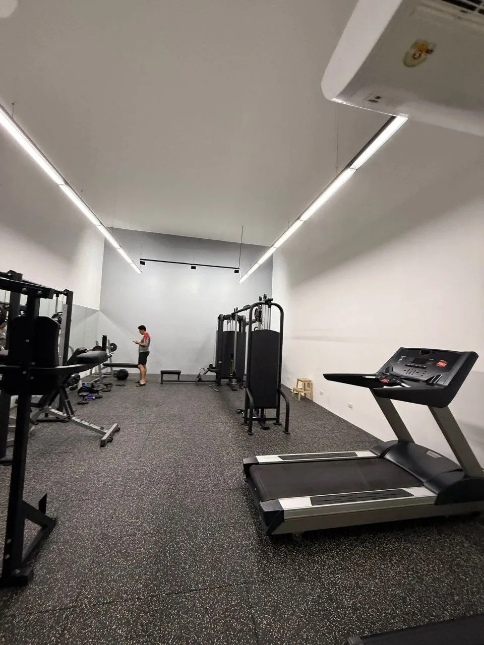 1 bedroom condo for rent in Sukhumvit Bangkok - swimming pool and building amenities