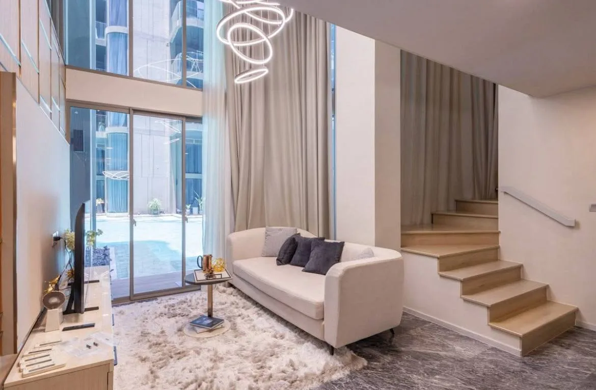 3 bedroom condo for rent in Sukhumvit Bangkok - master bedroom interior