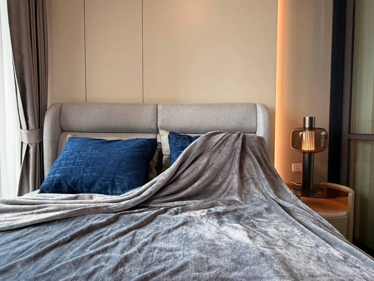 1 bedroom condo for rent in Sukhumvit Bangkok - bathroom and modern finishes