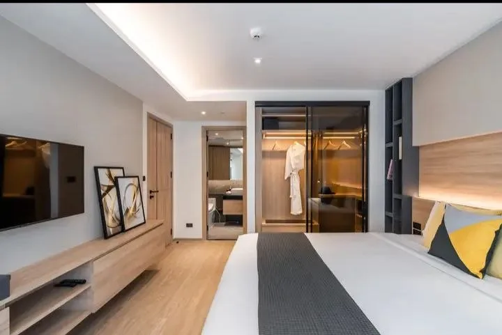 1 bedroom apartment for rent in Ekkamai Bangkok - swimming pool and building amenities
