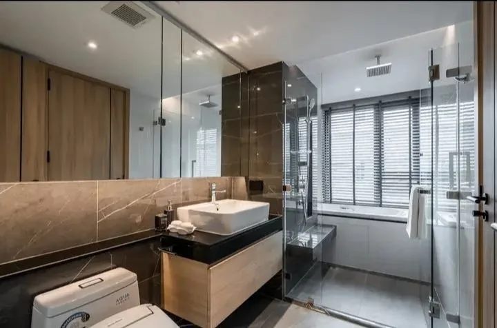 1 bedroom apartment for rent in Ekkamai Bangkok - kitchen and dining area