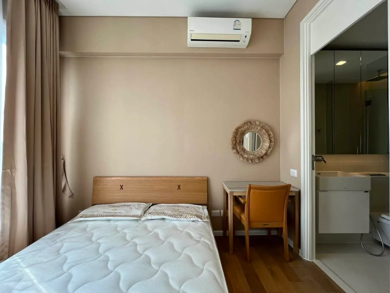 1 bedroom condo for rent in Chatuchak Bangkok - master bedroom interior