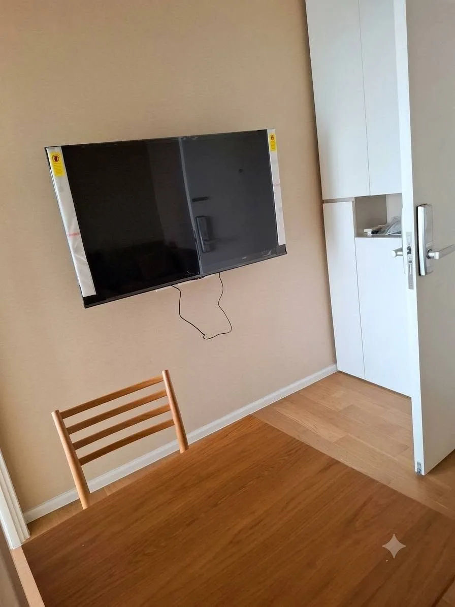 1 bedroom condo for rent in Chatuchak Bangkok - bathroom and modern finishes