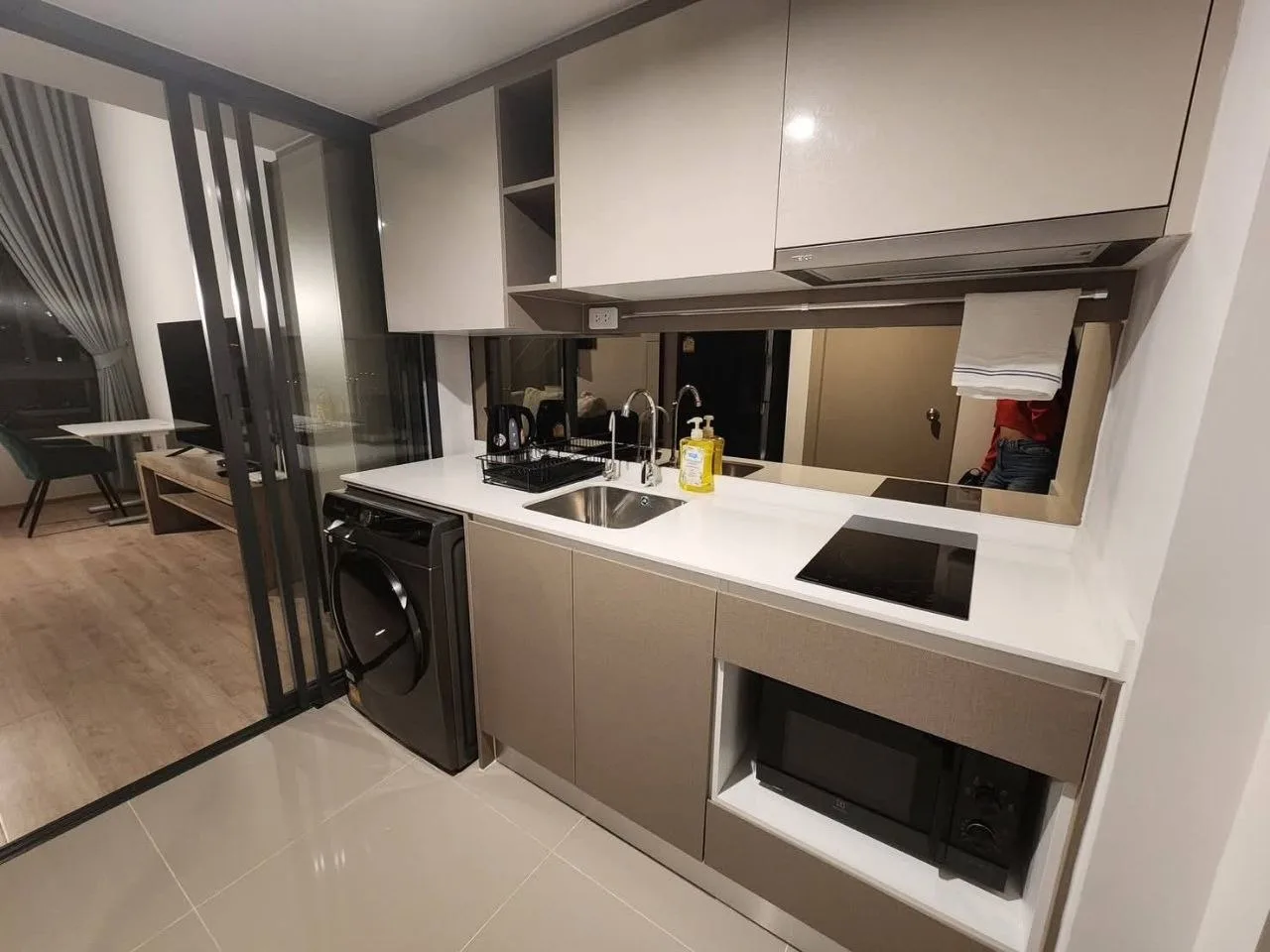 1 bedroom condo for rent in Rama 9 Bangkok - balcony perspective
