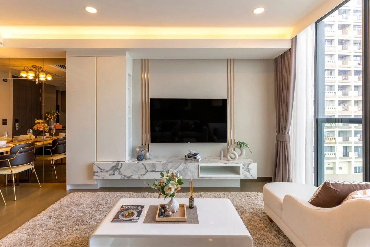 2 bedroom condo for rent in Sukhumvit Bangkok - kitchen and dining area