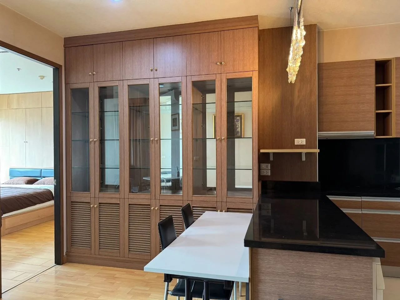 2 bedroom condo for rent in Asok Bangkok - balcony perspective