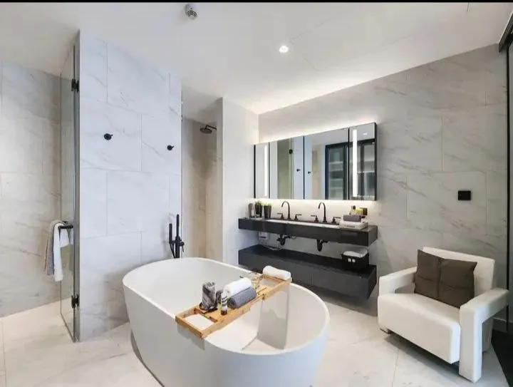 2 bedroom condo for rent in Sathorn Bangkok - kitchen and dining area