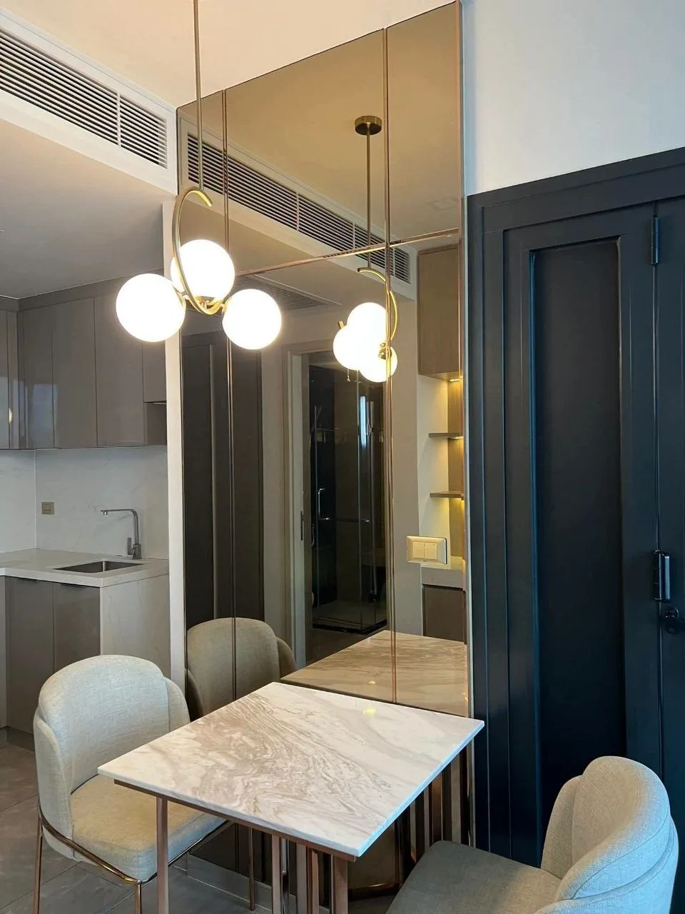 1 bedroom condo for rent in Rama 9 Bangkok - swimming pool and building amenities