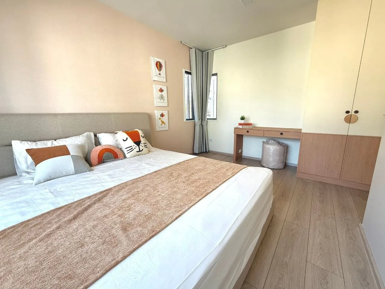 4 bedroom house for rent in Bang Na Bangkok - swimming pool and building amenities