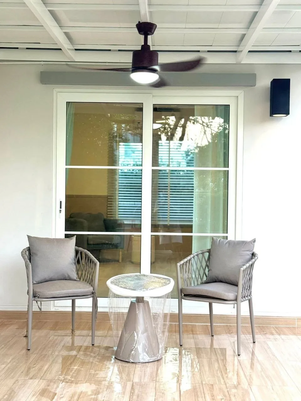 4 bedroom house for rent in Bang Na Bangkok - balcony perspective