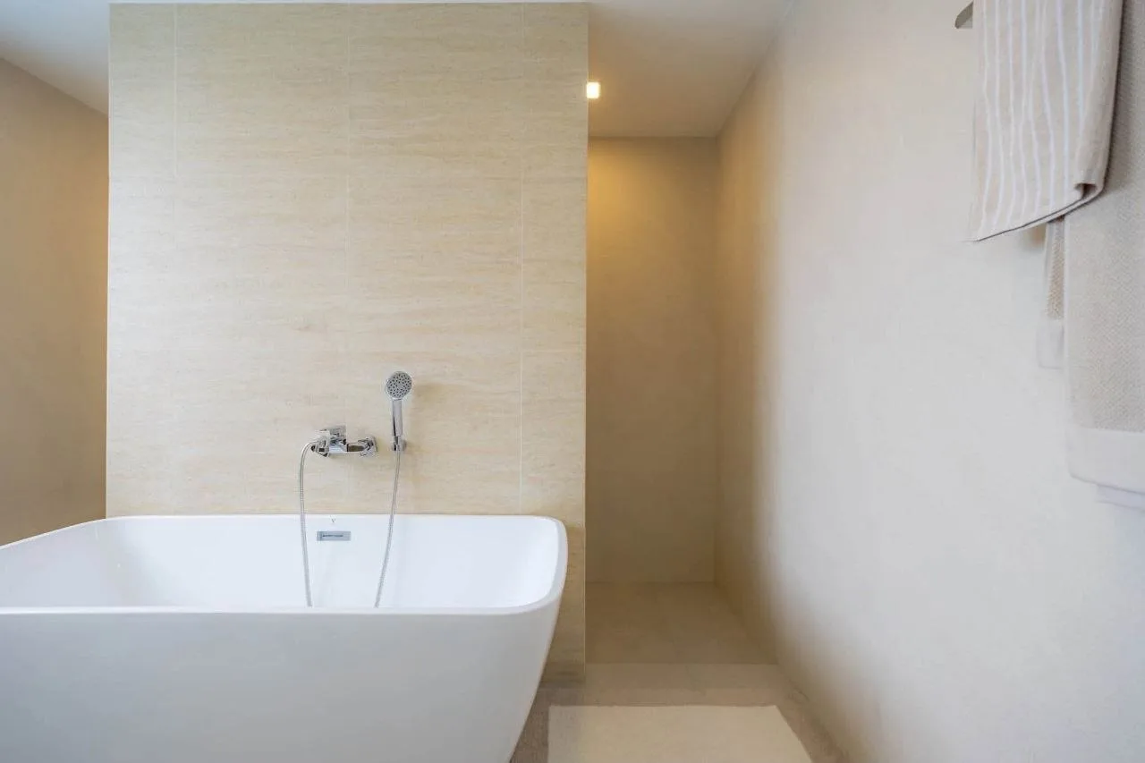3 bedroom condo for sale in Charan Sanitwong Bangkok - balcony perspective