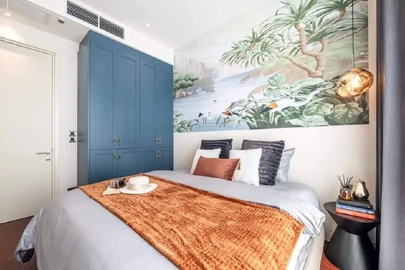2 bedroom condo for rent in Phaya Thai Bangkok - master bedroom interior