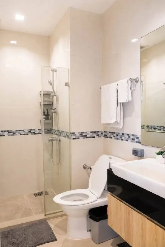 2 bedroom condo for rent in Phaya Thai Bangkok - balcony perspective