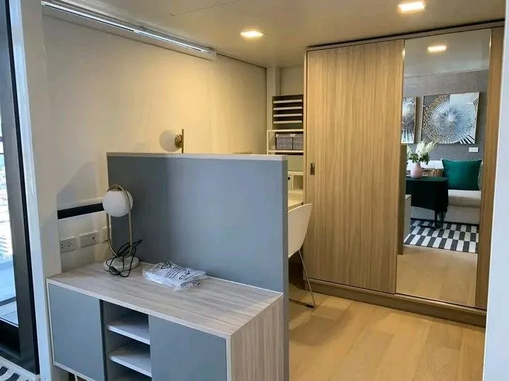 1 bedroom condo for rent in Asok Bangkok - balcony perspective