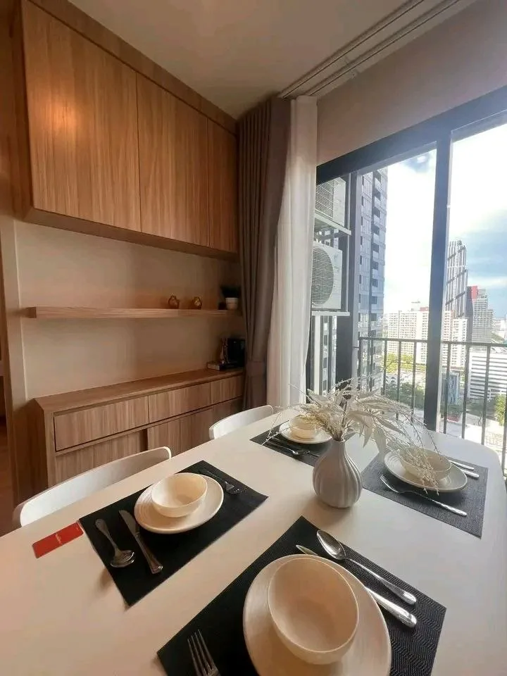 1 bedroom condo for rent in Rama 9 Bangkok - swimming pool and building amenities