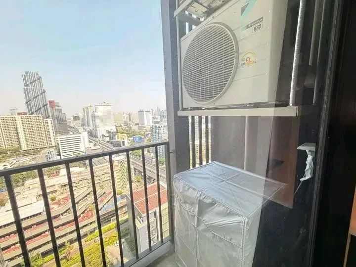 1 bedroom condo for rent in Rama 9 Bangkok - balcony perspective