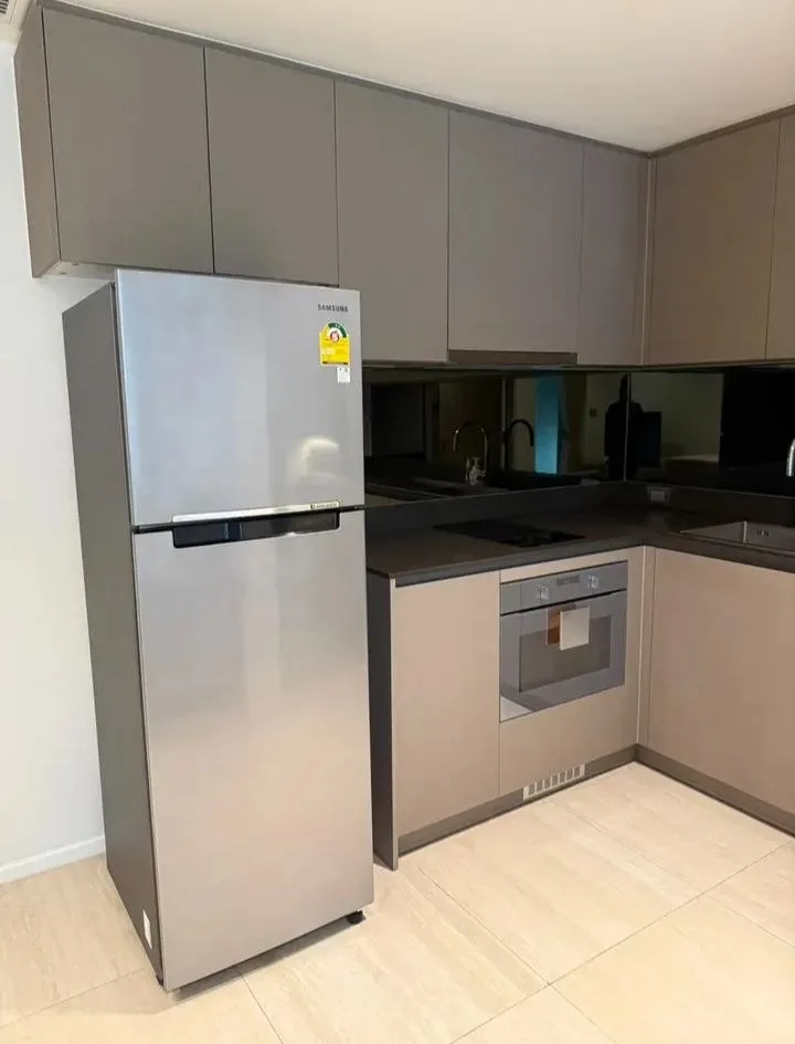 1 bedroom condo for rent in Chit Lom / Ploenchit Bangkok - balcony perspective