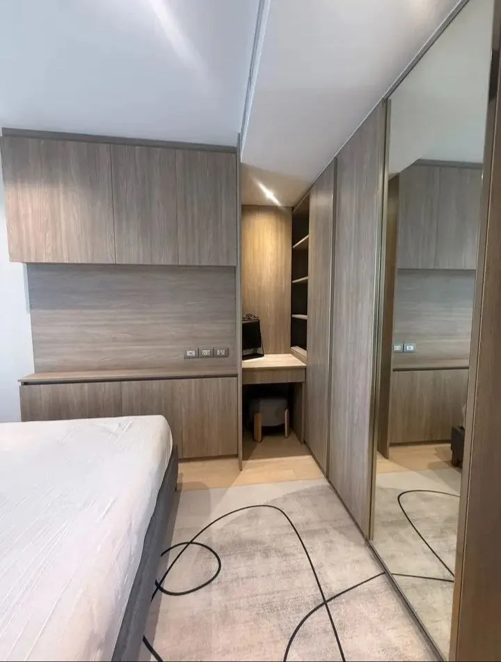 1 bedroom condo for rent in Chit Lom / Ploenchit Bangkok - bathroom and modern finishes