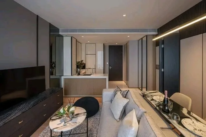 1 bedroom condo for sale in Thong Lo Bangkok - kitchen and dining area