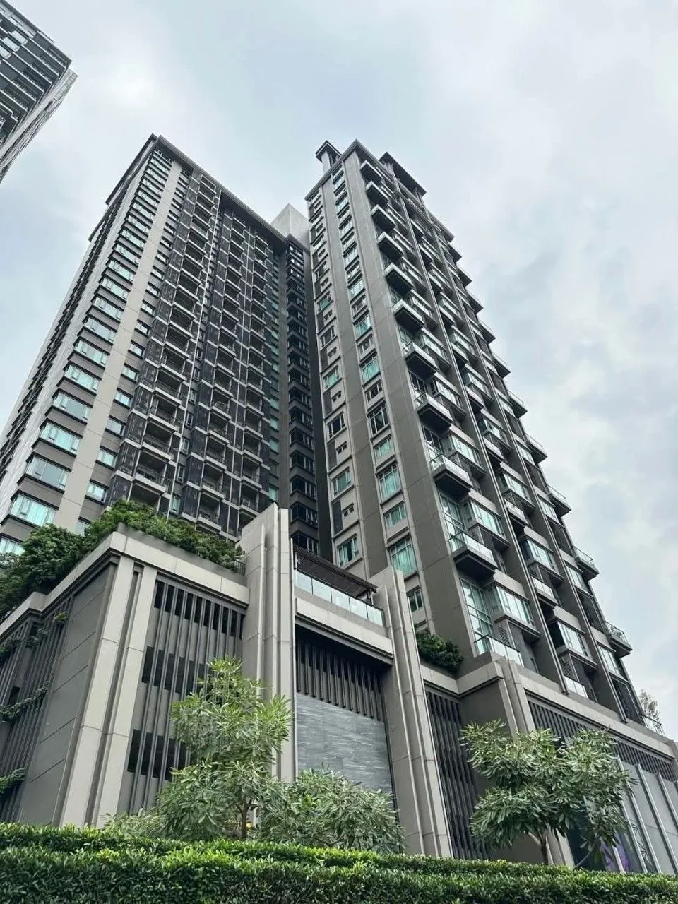 1 bedroom condo for rent in Thong Lo Bangkok - bathroom and modern finishes