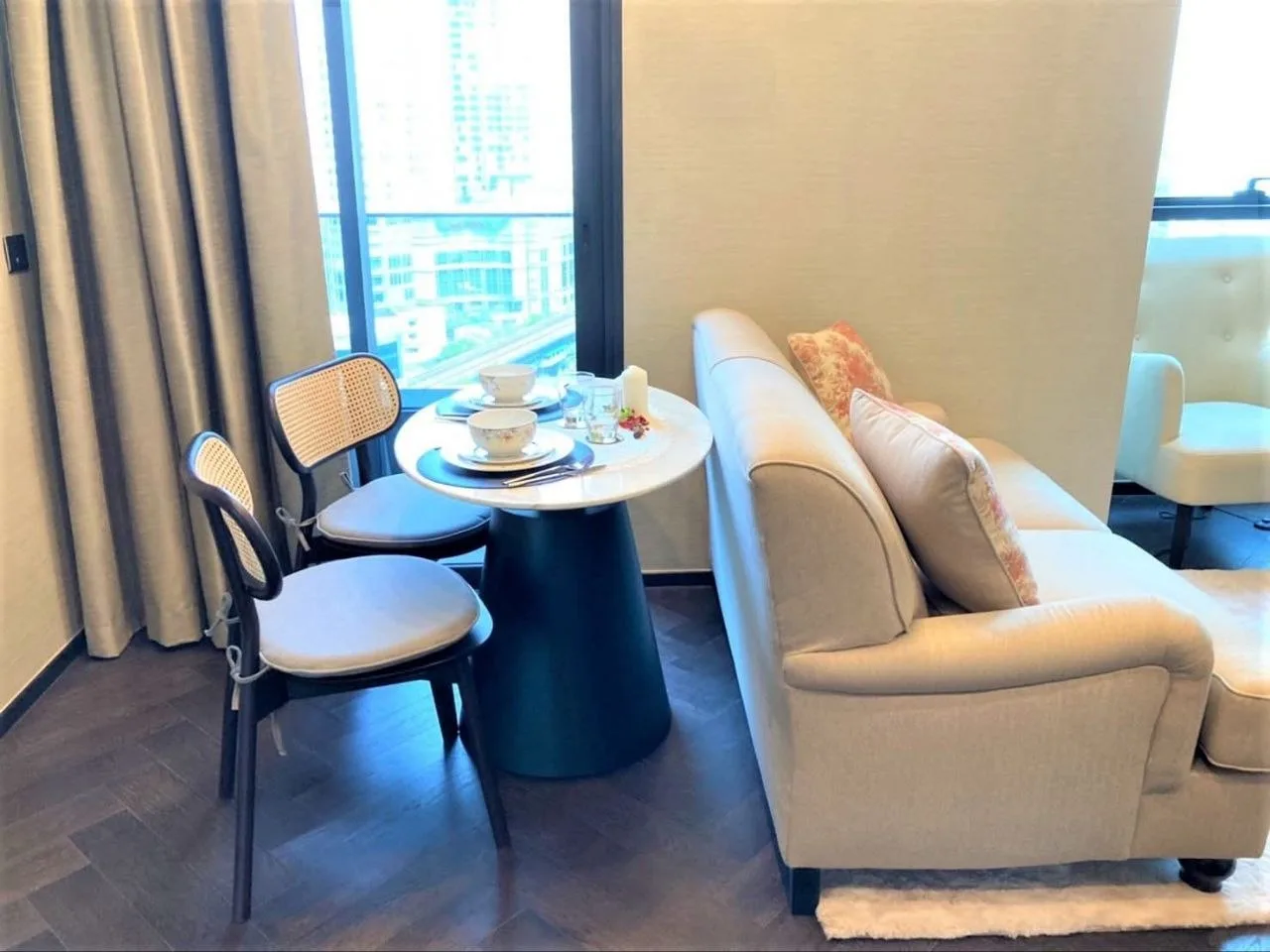 1 bedroom condo for rent in Thong Lo Bangkok - bathroom and modern finishes