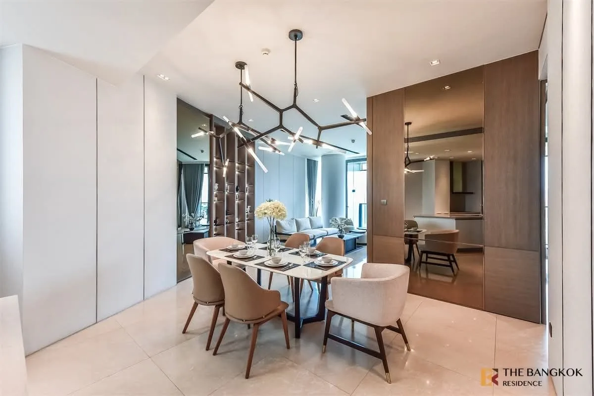 2 bedroom condo for rent in Khlong San Bangkok - bathroom and modern finishes