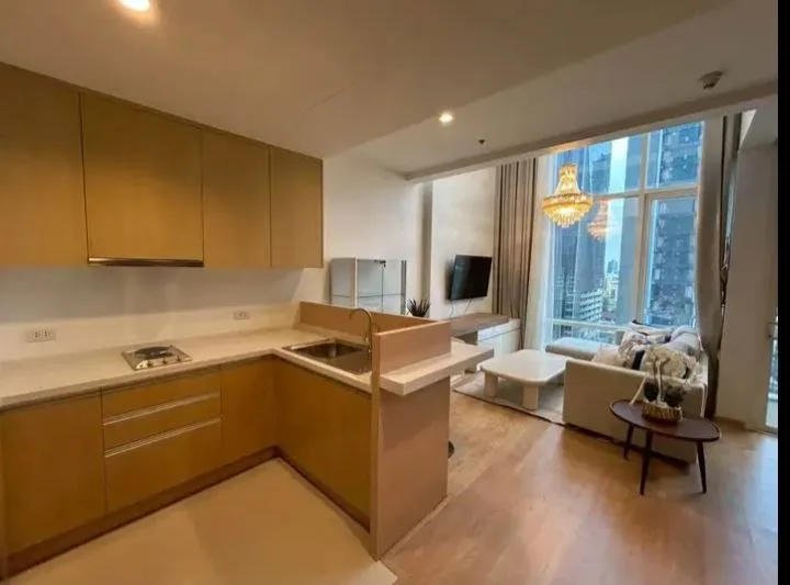 1 bedroom condo for sale in Ratchathewi Bangkok - living room view