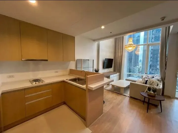 1 bedroom condo for sale in Ratchathewi Bangkok - living room view