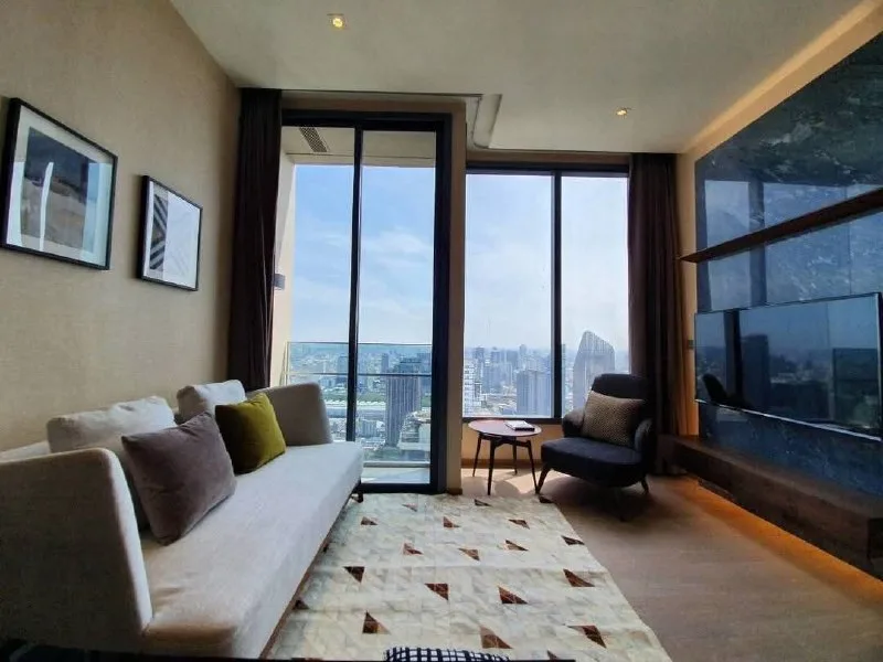 1 bedroom condo for rent in Asok Bangkok - kitchen and dining area
