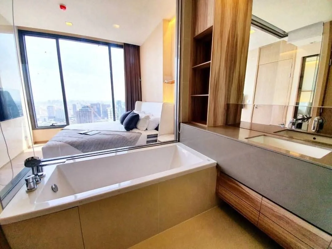 1 bedroom condo for rent in Asok Bangkok - living room view