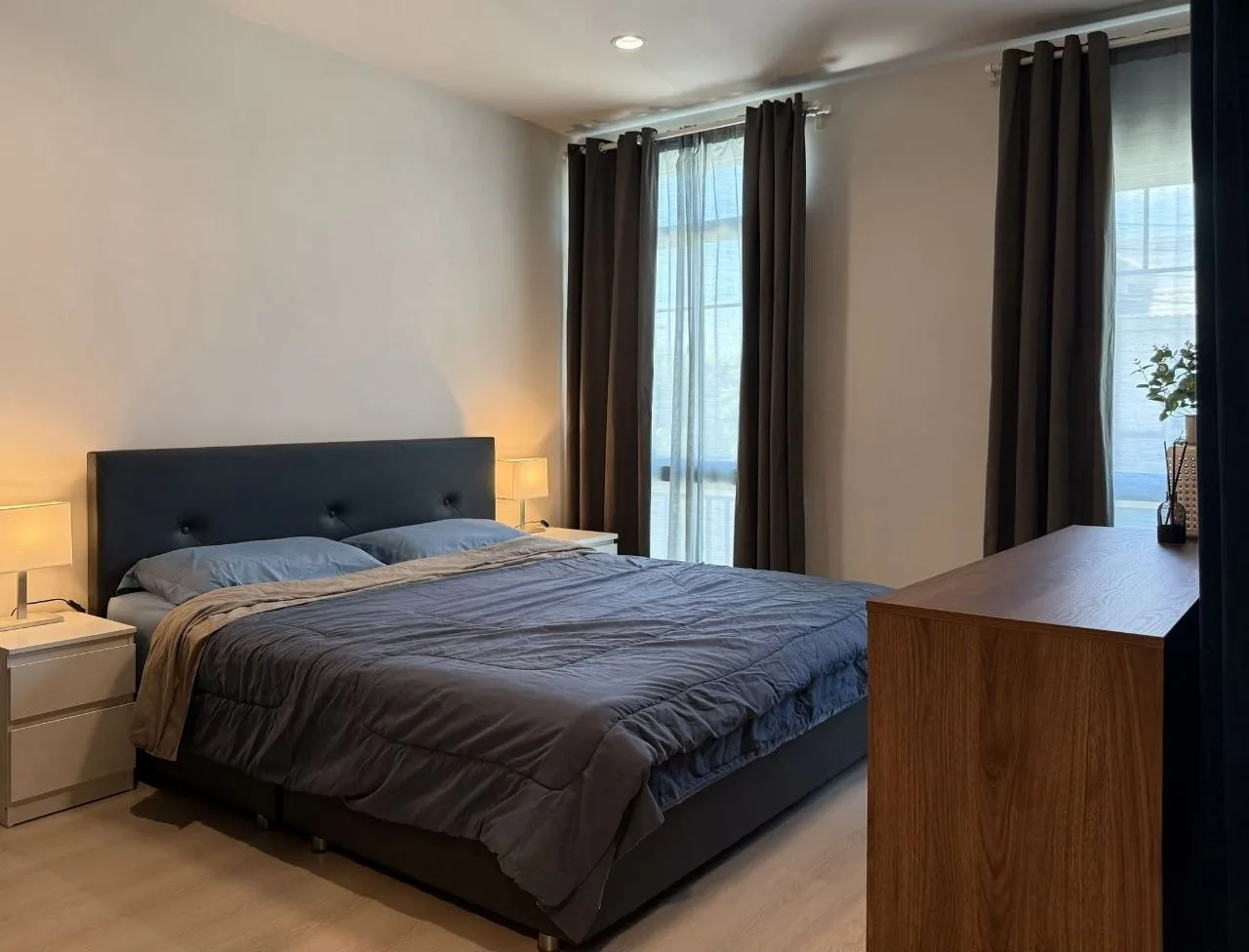 2 bedroom house for rent in Bang Na Bangkok - master bedroom interior