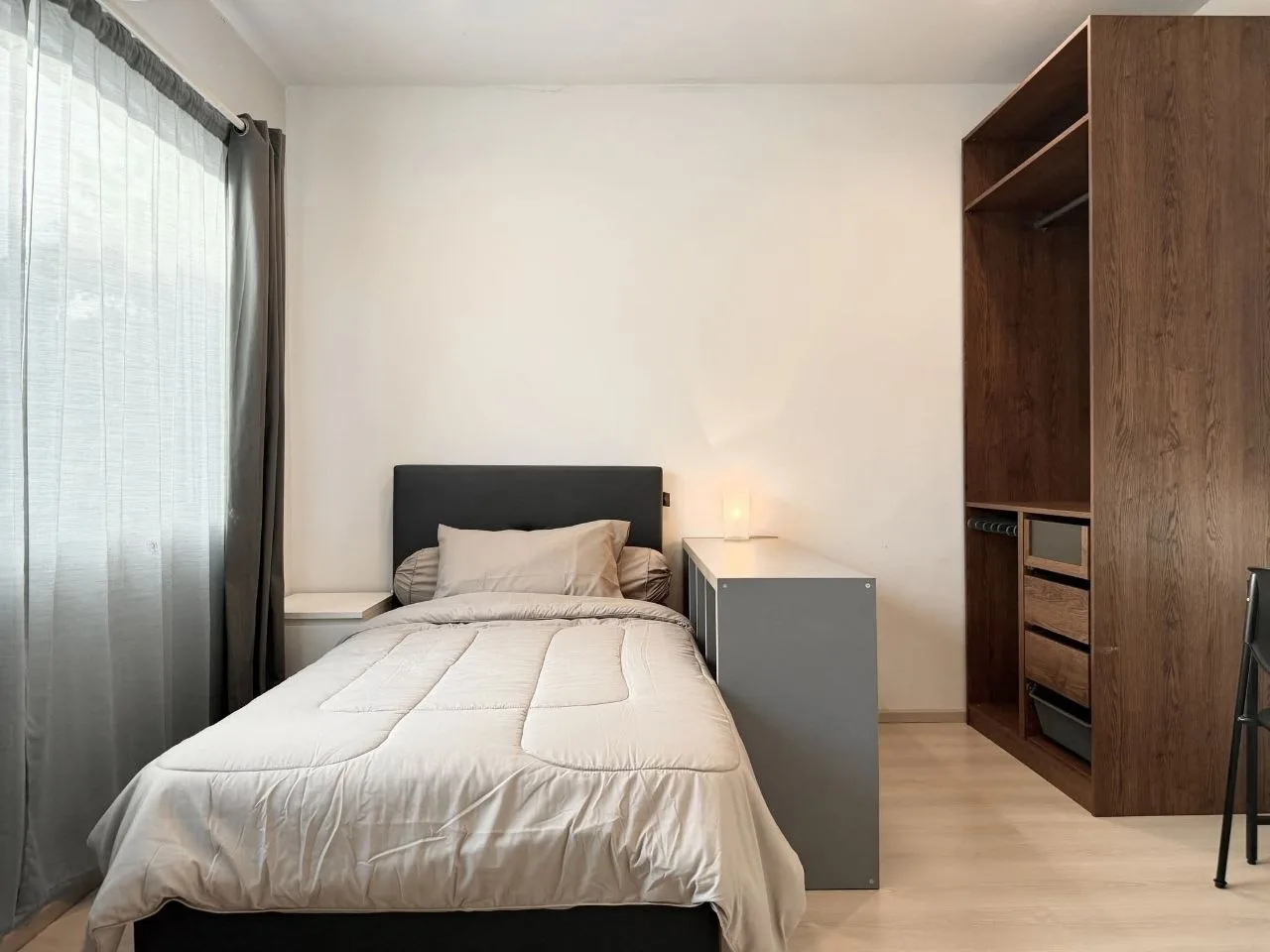 2 bedroom house for rent in Bang Na Bangkok - living room view
