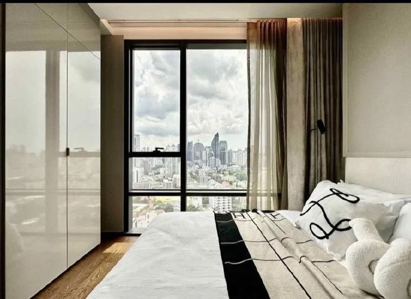 2 bedroom condo for rent in Thong Lo Bangkok - swimming pool and building amenities