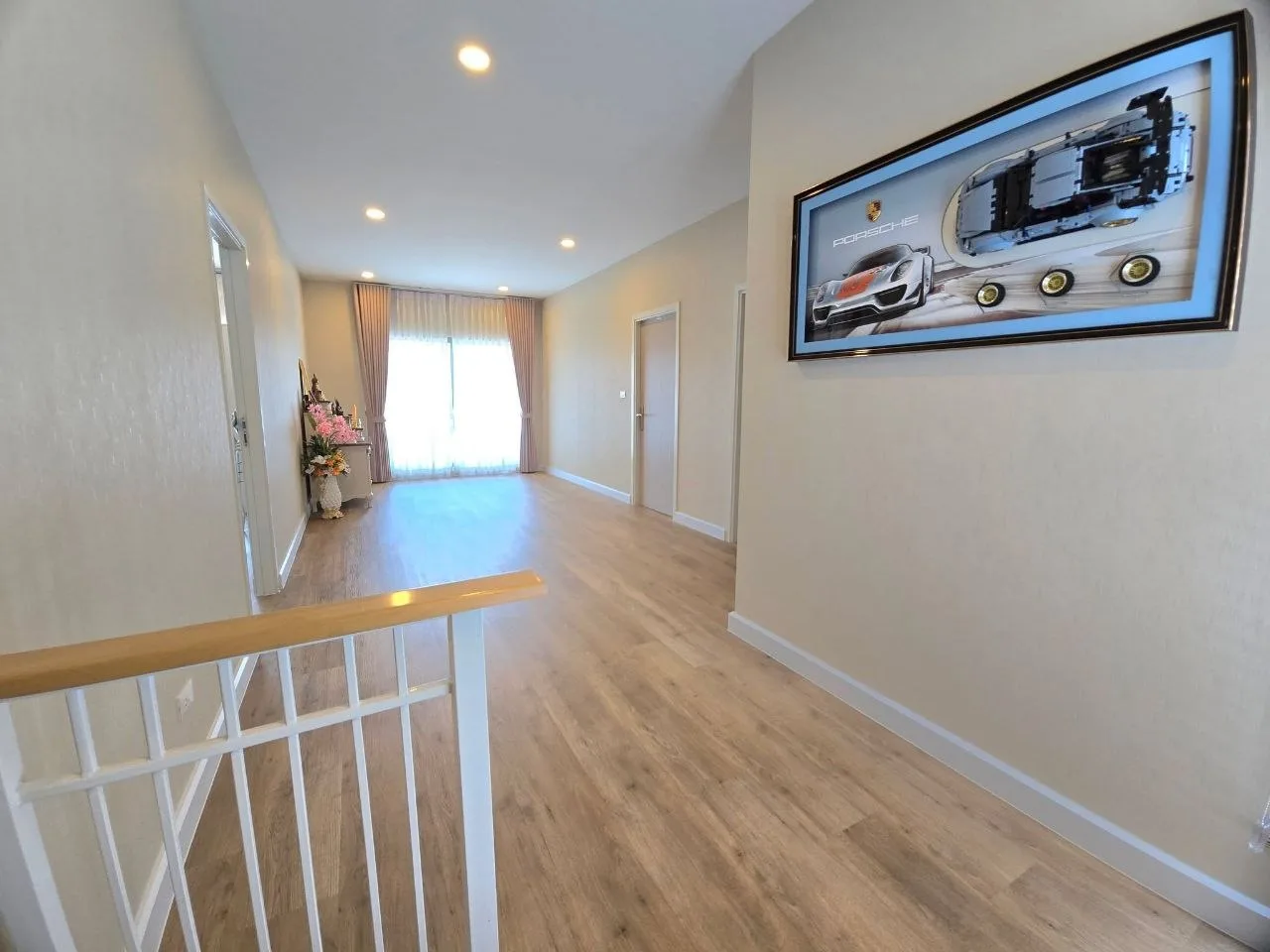 4 bedroom house for rent in Krungthep Kreetha Bangkok - bathroom and modern finishes